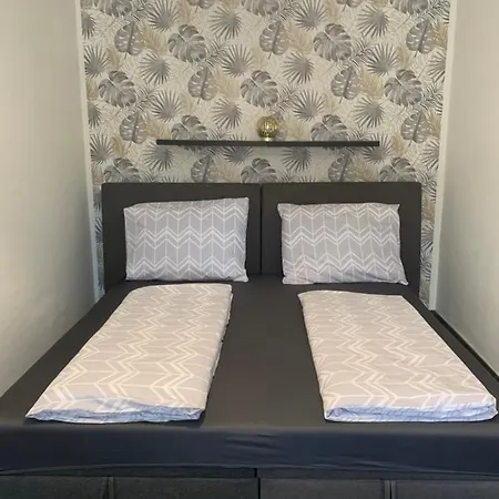 Dora Vendeghaz Apartman
