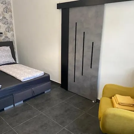 Dora Vendeghaz Apartament Letenye
